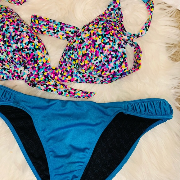 VS Bikini Set #1616 - Picture 3 of 8